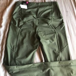Victoria’s secret sport leggings ( high waisted)